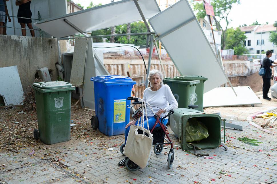 Mărturiile românilor prinşi în războiul din Israel: "E îngrijorare. Primim mesaj pe telefon cu 10 minute înainte de a ajunge rachetele" 982620