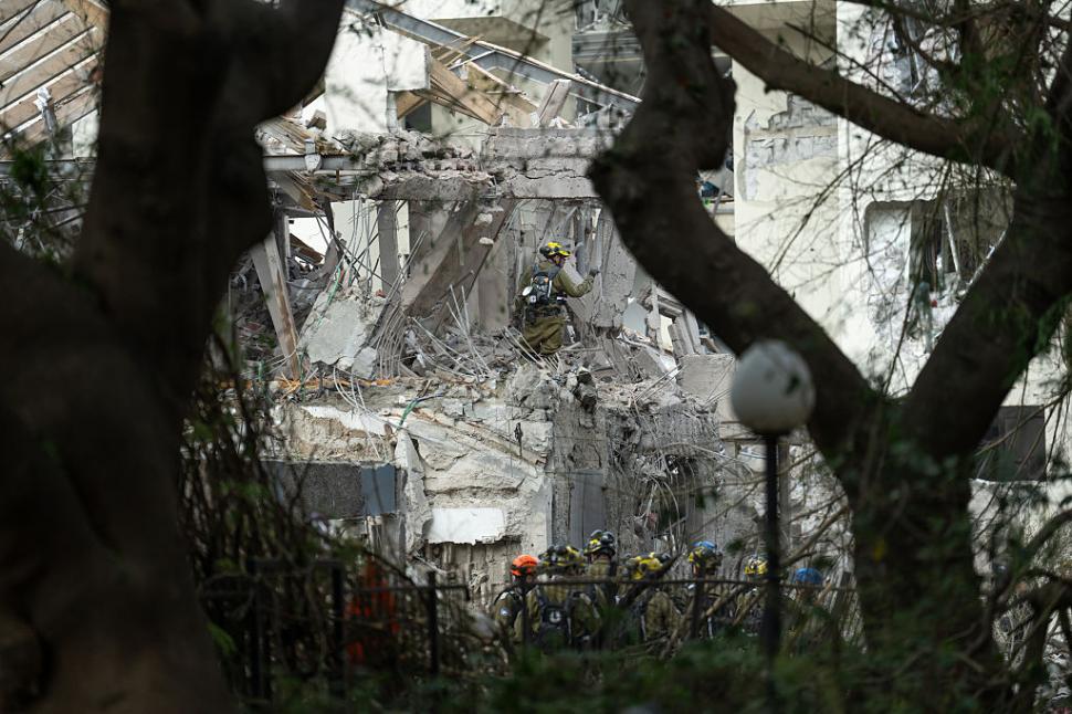 Mărturiile românilor prinşi în războiul din Israel: "E îngrijorare. Primim mesaj pe telefon cu 10 minute înainte de a ajunge rachetele" 982628