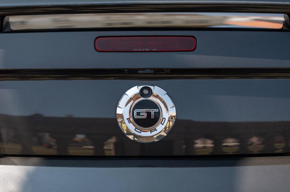 Timişoara, capitala cailor putere americani. Pasionaţii de maşini au admirat zeci de modele de Ford Mustang 982673