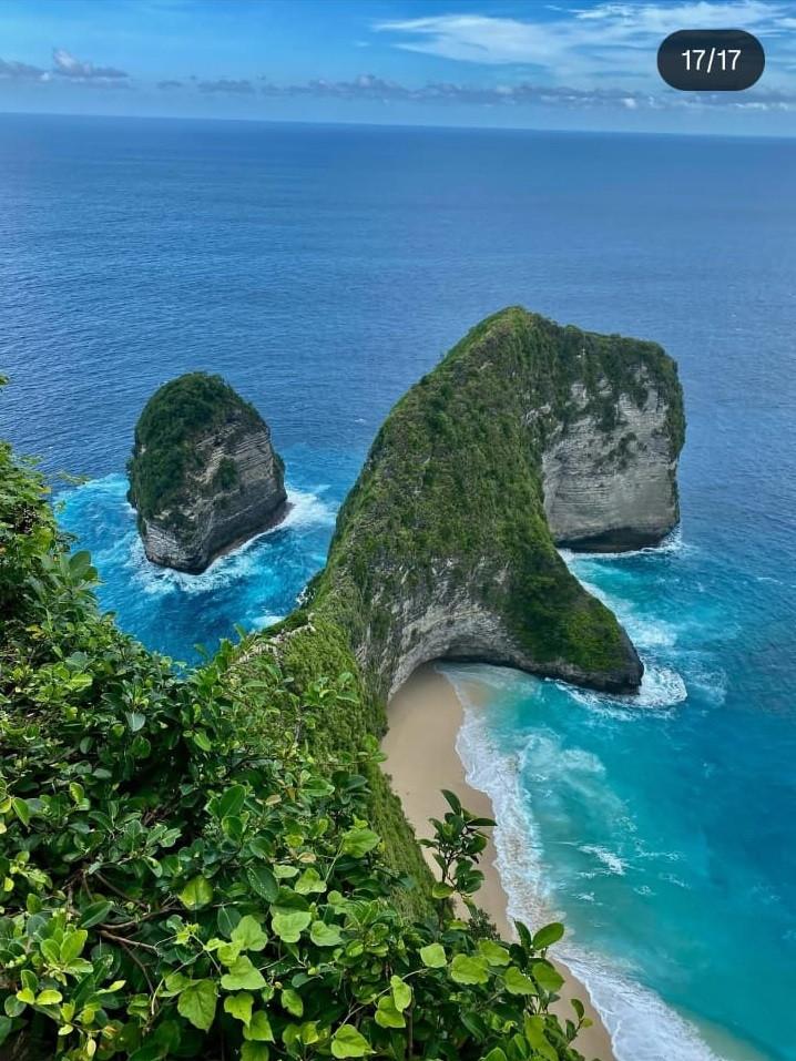 "Abandonată" de ghid, o turistă a căzut într-o prăpastie de pe un vulcan indonezian şi a murit după 4 zile de aşteptare a salvatorilor 983452