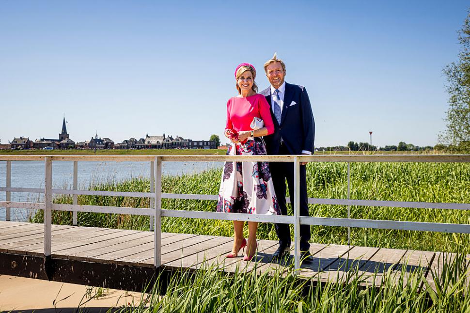 Regina Maxima a Olandei va fi gazda soţiilor liderilor NATO în timpul summit-ului. Va merge cu ele la o plimbare prin Rotterdam 983253