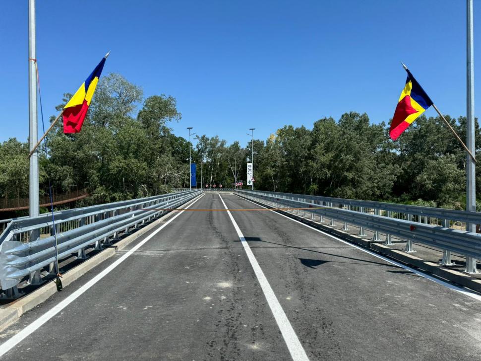 Comuna din România unde tocmai a fost inaugurat un pod nou peste Ialomița. Investiţia a fost de peste 12,5 milioane de lei 983796