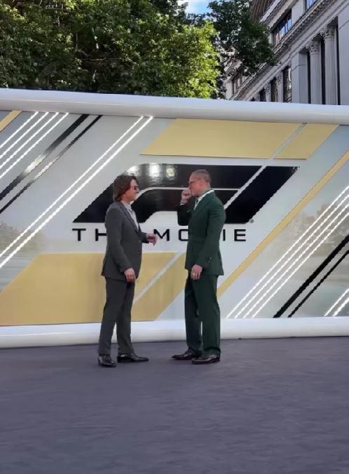 După 30 de ani, Brad Pitt şi Tom Cruise au făcut senzaţie pe covorul roşu la premiera filmului F1, la Londra: "Fraţi din mame diferite" 983515