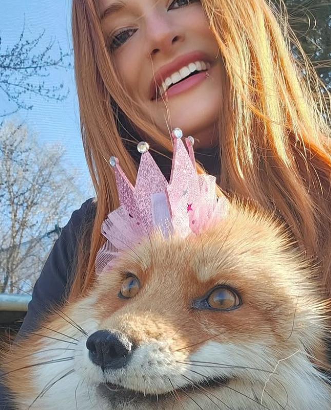 Gest șocant făcut de o vedetă YouTube care a fost hărțuită online. Soțul ei a transmis un mesaj tulburător: „Nu a mai putut suporta” 983769