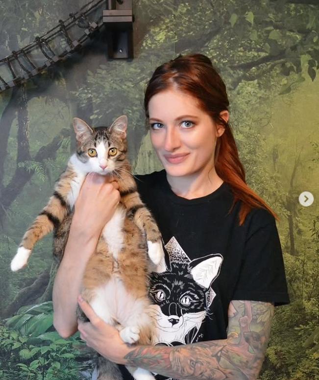 Gest șocant făcut de o vedetă YouTube care a fost hărțuită online. Soțul ei a transmis un mesaj tulburător: „Nu a mai putut suporta” 983772