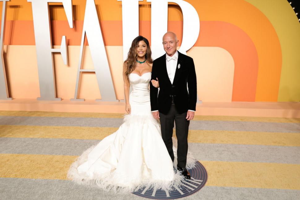 La Veneţia au început să sosească invitații VIP la nunta lui Jeff Bezos cu Lauren Sanchez. Ivanka Trump a venit cu soțul și copiii 983632