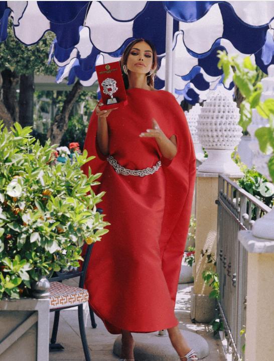 Mădălina Ghenea şi-a uimit încă o dată fanii cu un anunţ surpriză: „Mă simt recunoscătoare, entuziasmată și pregătită” 983731