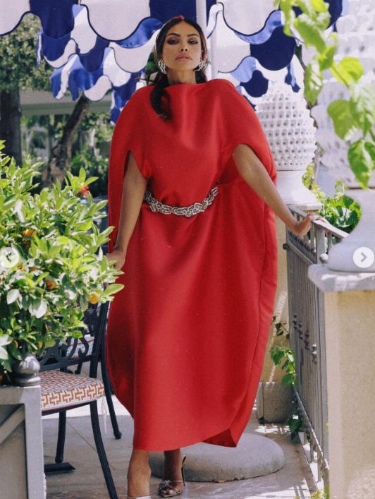 Mădălina Ghenea şi-a uimit încă o dată fanii cu un anunţ surpriză: „Mă simt recunoscătoare, entuziasmată și pregătită” 983736