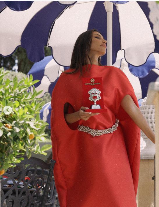 Mădălina Ghenea şi-a uimit încă o dată fanii cu un anunţ surpriză: „Mă simt recunoscătoare, entuziasmată și pregătită” 983737