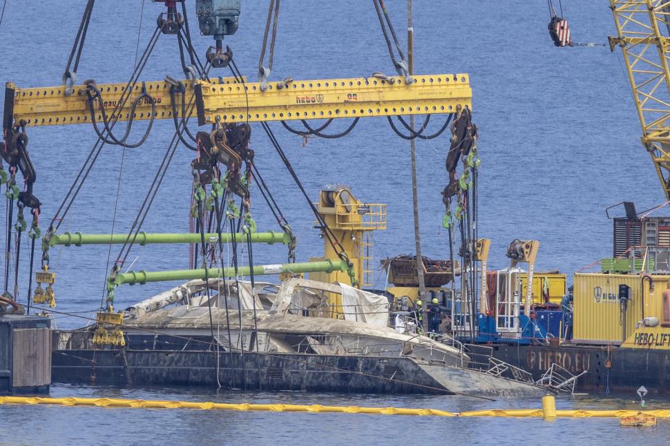 Primele imagini de pe camerele de video de pe iahtul scufundat Bayesian. Ce se observă în minutele dinaintea dezastrului 983864