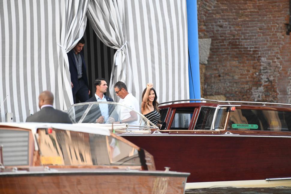 Chiar înainte de nunta de la Veneția, ies la lumină detalii despre contractul prenunțial încheiat între Jeff Bezos și Laura Sanchez 984031