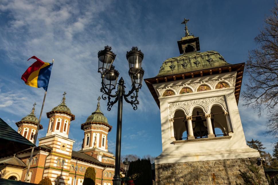 Ziua Drapelului Naţional. Ce reprezintă culorile de pe steagul României 983113
