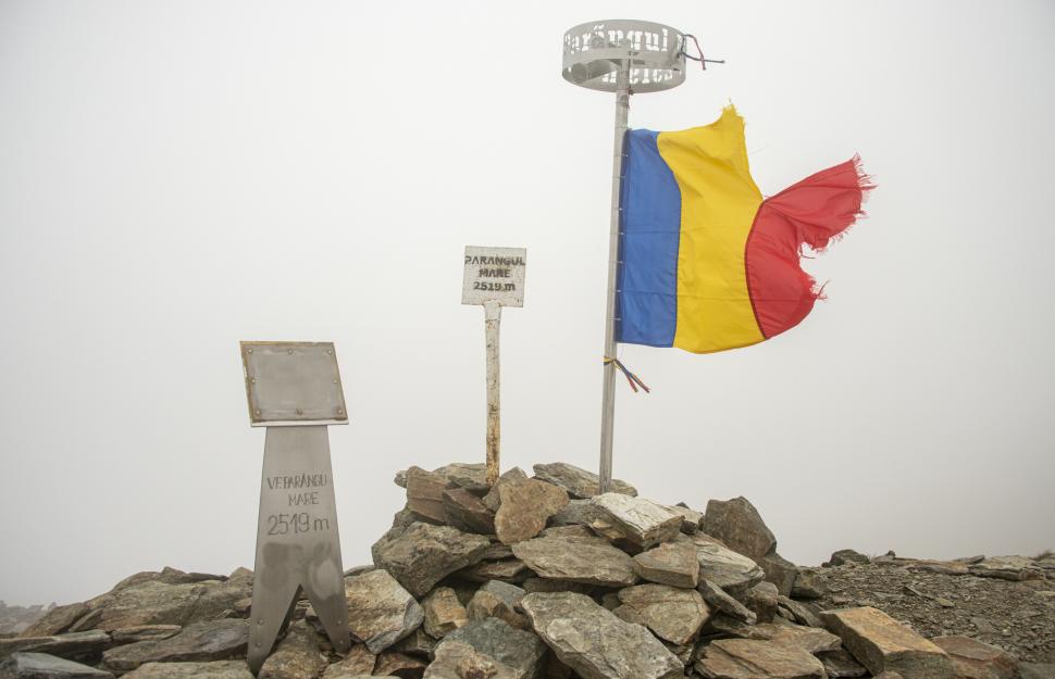 Ziua Drapelului Naţional. Ce reprezintă culorile de pe steagul României 983114