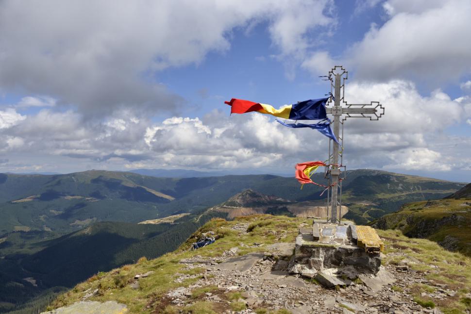 Ziua Drapelului Naţional. Ce reprezintă culorile de pe steagul României 983116