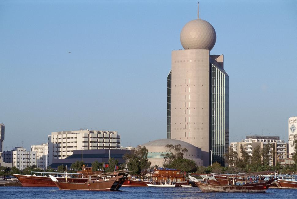 Cum arăta oraşul preferat al românilor când a fost la un pas să devină parte din India. Istoria neştiută a Dubaiului 984596