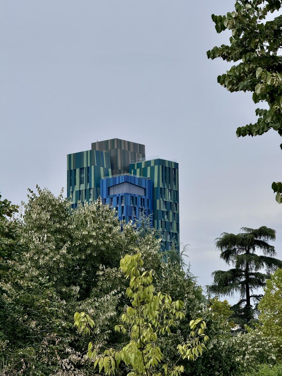 Cum se transformă una dintre cele mai sărace capitale din Europa în „New York-ul din Balcani”. Planul îndrăzneț al Albaniei 984253