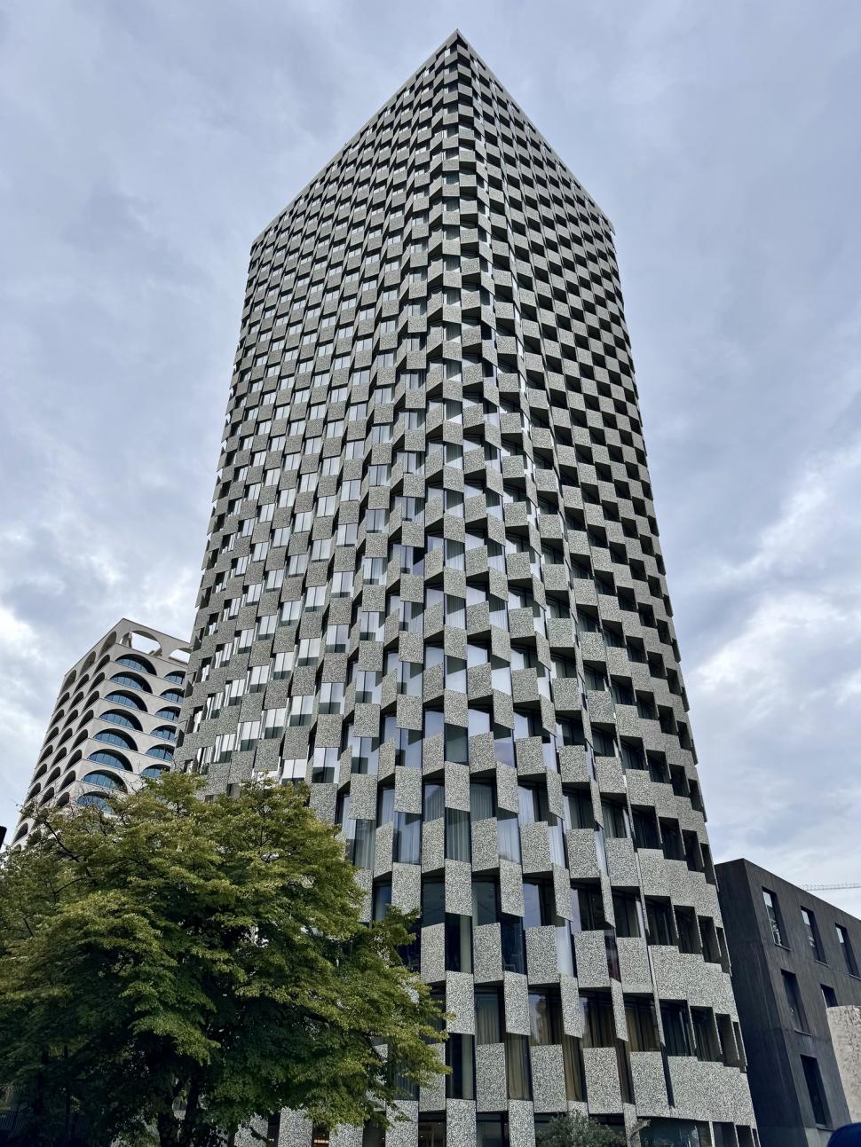 Cum se transformă una dintre cele mai sărace capitale din Europa în „New York-ul din Balcani”. Planul îndrăzneț al Albaniei 984254