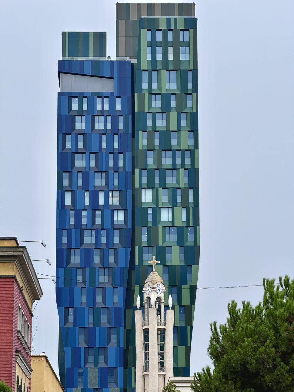 Cum se transformă una dintre cele mai sărace capitale din Europa în „New York-ul din Balcani”. Planul îndrăzneț al Albaniei 984255