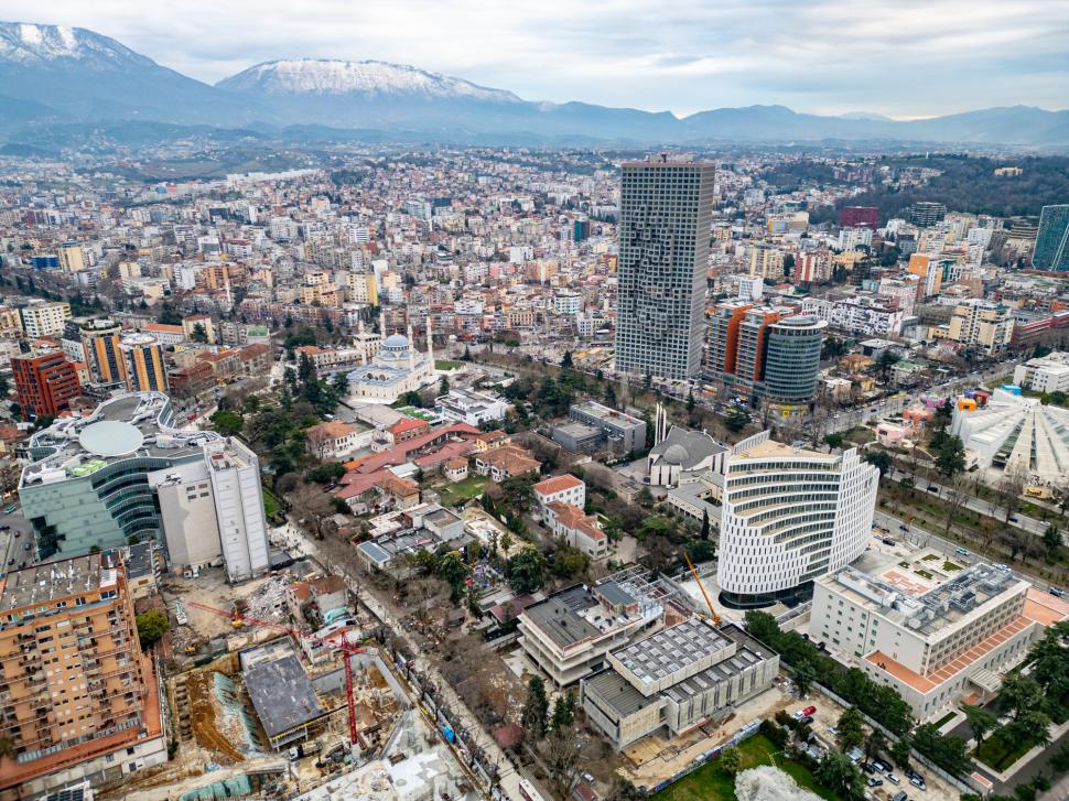 Cum se transformă una dintre cele mai sărace capitale din Europa în „New York-ul din Balcani”. Planul îndrăzneț al Albaniei 984262