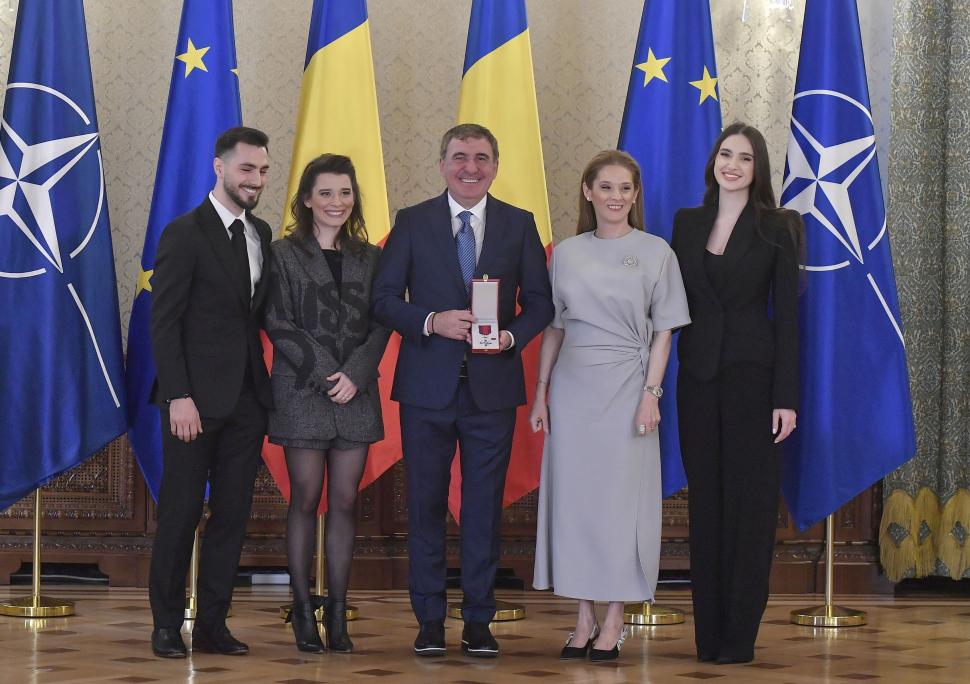 Kira Hagi s-a căsătorit cu Thomas Ferfelis. Cine este și cu ce se ocupă mirele 984672