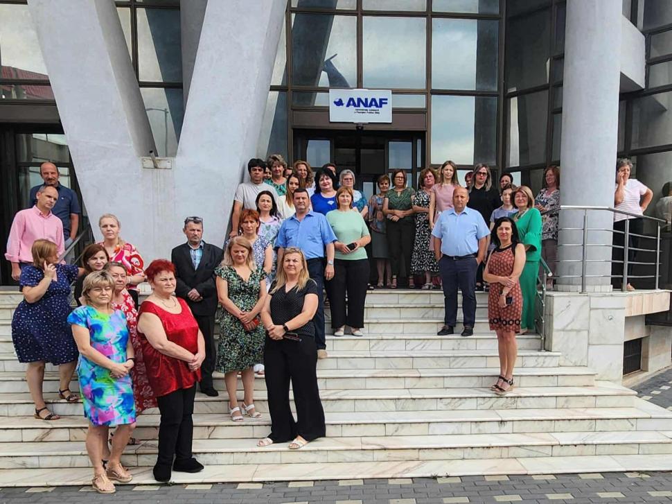Angajaţii ANAF fac proteste spontane în mai multe judeţe din România. Care sunt cele 3 solicitări transmise în comunicat 985026