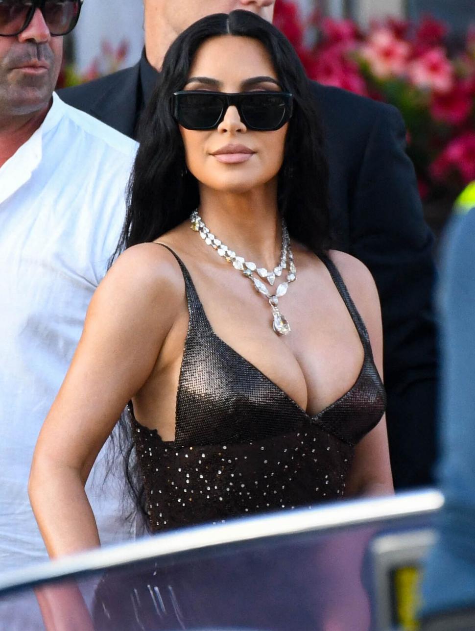 După nuntă, Jeff Bezos și Lauren Sanchez au plecat în Croația cu elicopterul pilotat de mireasă. De ce este „amărât” miliardarul 985051