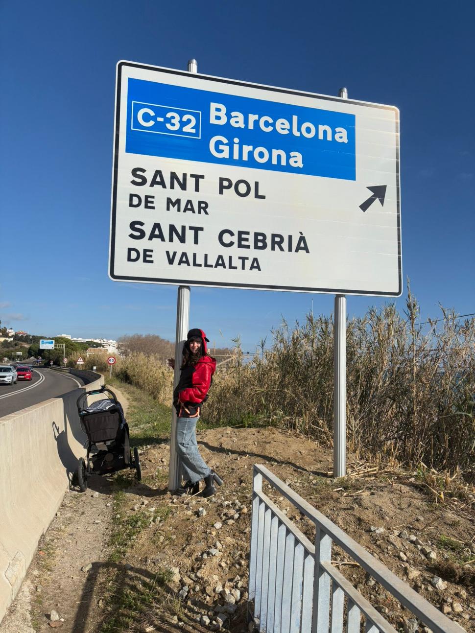 Mii de kilometri pe tocuri: Dora, tânăra care merge din Spania până în România pentru victimele traficului sexual 984580