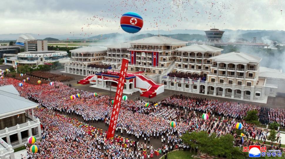 Prețul ireal al unei vacanțe la mare în Coreea de Nord, în resortul inaugurat de Kim Jong Un. Turiștii vor avea ghid și la plajă 985160