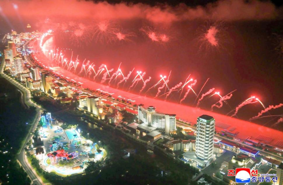 Prețul ireal al unei vacanțe la mare în Coreea de Nord, în resortul inaugurat de Kim Jong Un. Turiștii vor avea ghid și la plajă 985176