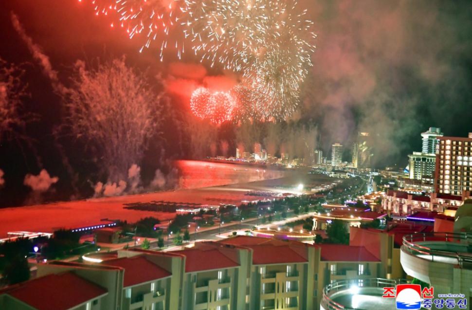 Prețul ireal al unei vacanțe la mare în Coreea de Nord, în resortul inaugurat de Kim Jong Un. Turiștii vor avea ghid și la plajă 985180