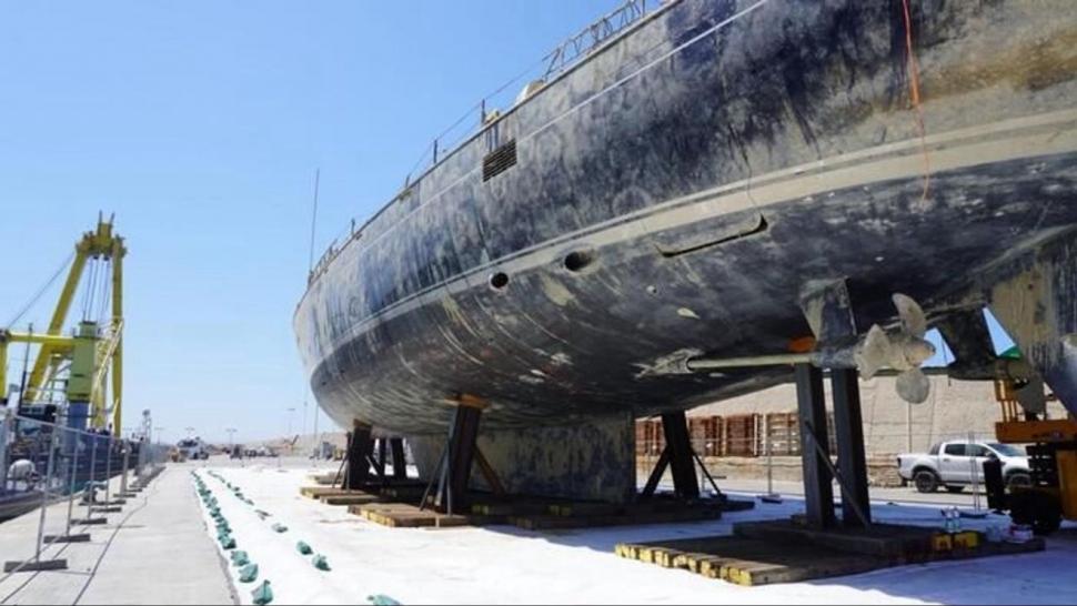 Primele imagini din interiorul epavei iahtului Bayesian. Cum arată salonul de lux unde petreceau Mike Lynch și invitații săi 985101