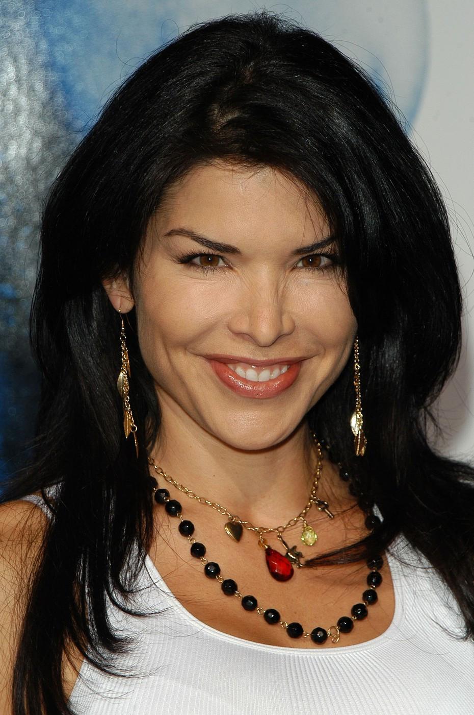 Lauren Sanchez arăta complet diferit înainte de a-l întâlni pe Jeff Bozos. Cum s-a transformat de-a lungul timpului 985561