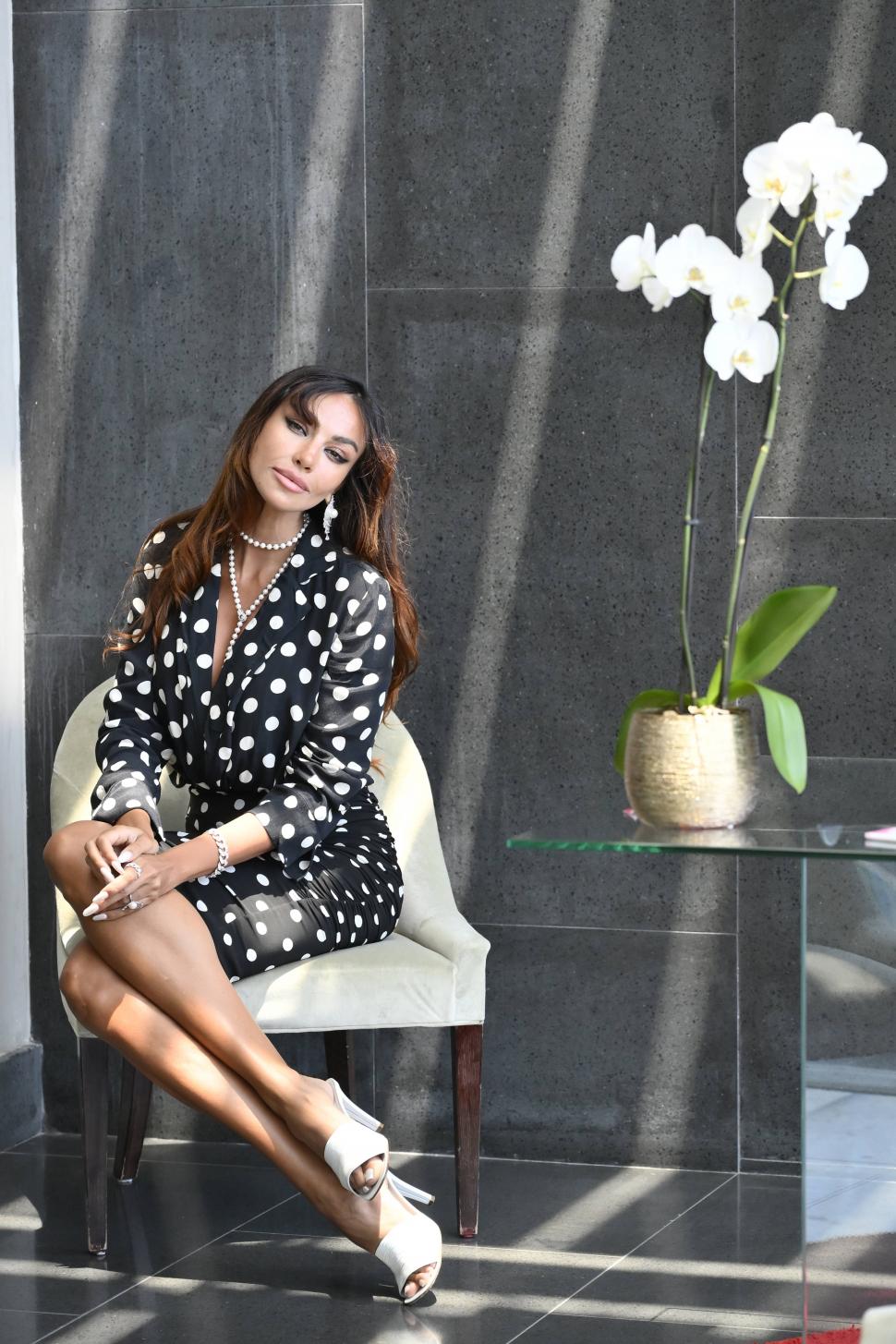 Mădălina Ghenea a furat toate privirile la un eveniment, la Taormina. Cum a apărut îmbrăcată pe scenă 985404