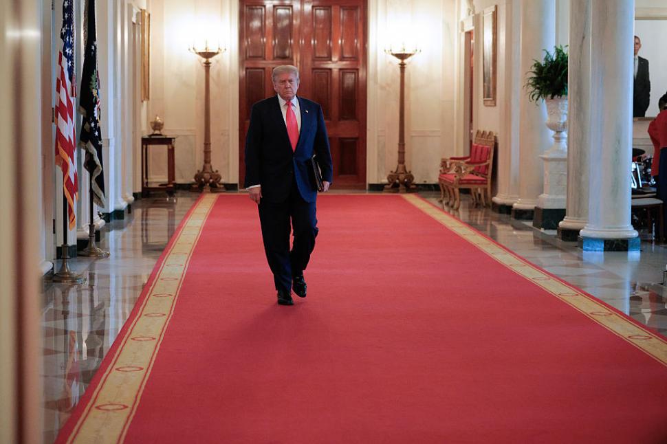 Trump şi-a lansat un nou parfum inspirat din victoria sa electorală. Cum arată sortimentul pentru bărbaţi, dar şi cel pentru femei 985442