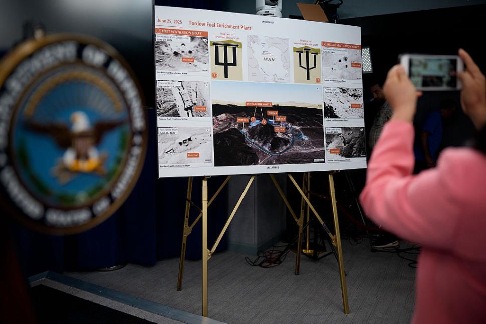 Şeful diplomaţiei iraniene, despre bombardamentul american de la Fordo: A "afectat serios" instalaţia nucleară 985757