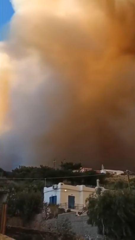 MAE, atenţionare de călătorie pentru Grecia: Risc crescut de incendii de vegetaţie. Peste 1.500 de oameni, evacuaţi din calea focului 986119