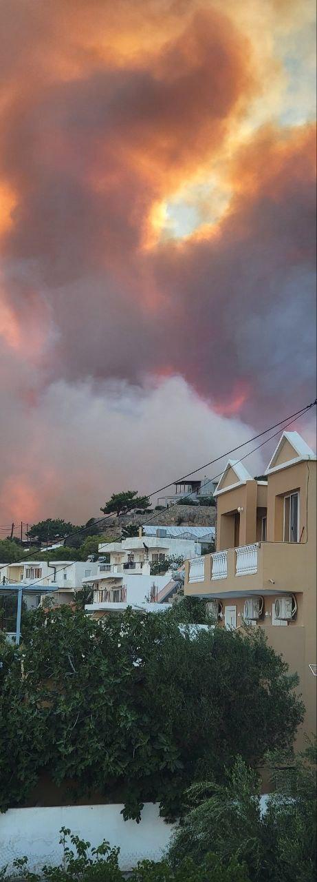 MAE, atenţionare de călătorie pentru Grecia: Risc crescut de incendii de vegetaţie. Peste 1.500 de oameni, evacuaţi din calea focului 986125