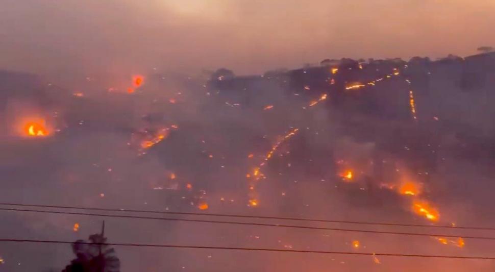 MAE, atenţionare de călătorie pentru Grecia: Risc crescut de incendii de vegetaţie. Peste 1.500 de oameni, evacuaţi din calea focului 986127