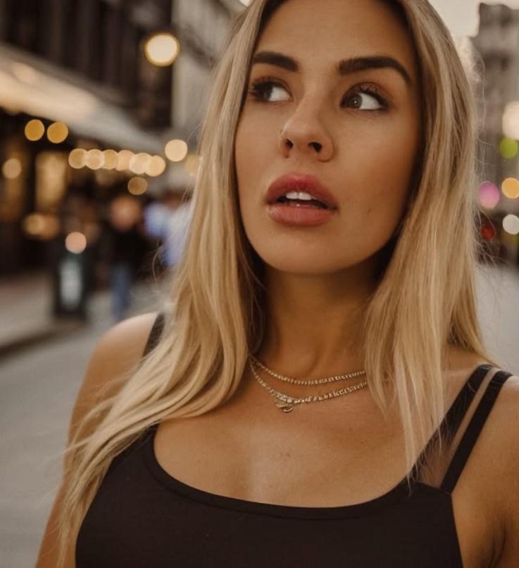 Mărturia unei vedete OnlyFans. Ce s-a întâmplat când fiul ei de 11 ani a aflat cu ce se ocupa 986364