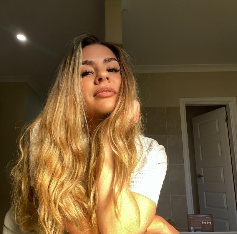 Mărturia unei vedete OnlyFans. Ce s-a întâmplat când fiul ei de 11 ani a aflat cu ce se ocupa 986366