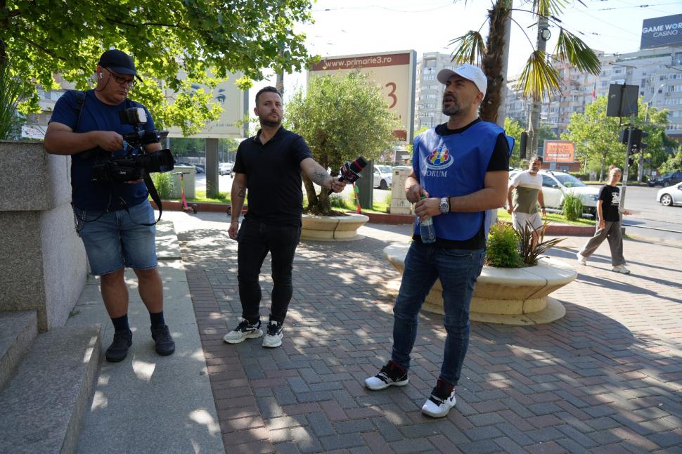 Proteste la instituții publice din toată țara. Dragoș Pîslaru, înconjurat de angajați: „Dacă erați solidar cu noi, vă dădeați demisia” 986466