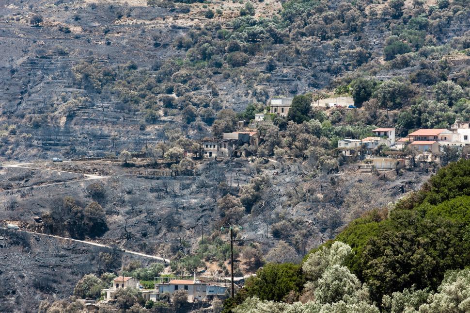 Cât de sigur e să mergi acum în Creta mistuită de incendii și ce șanse sunt să îți primești banii înapoi dacă anulezi vacanța 986525