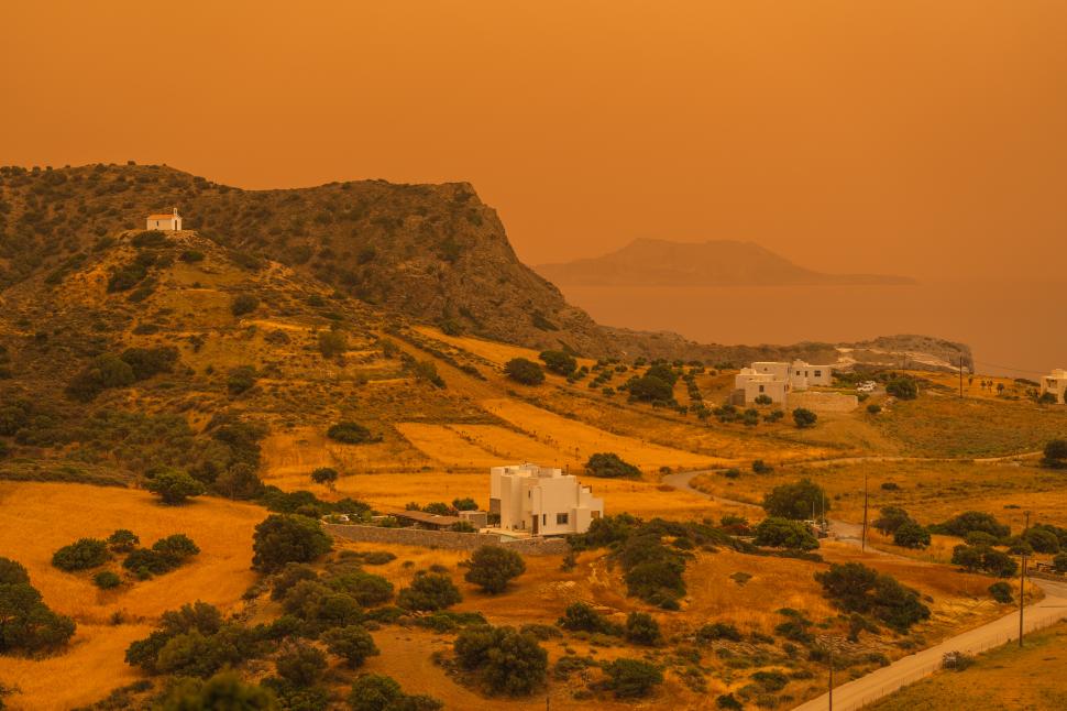 Cât de sigur e să mergi acum în Creta mistuită de incendii și ce șanse sunt să îți primești banii înapoi dacă anulezi vacanța 986526