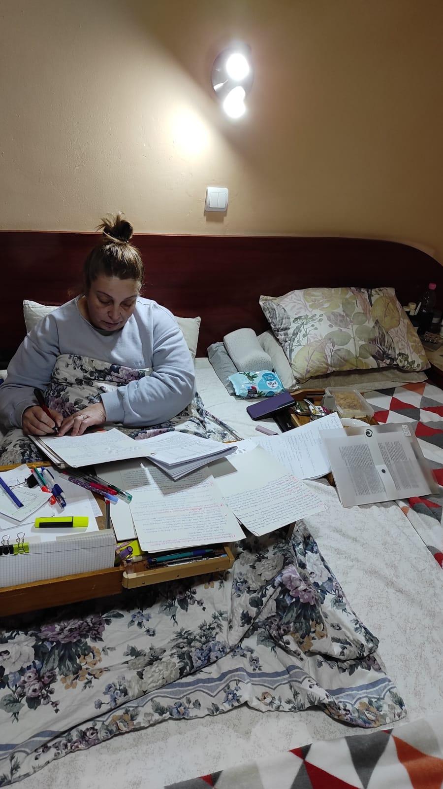 De la o viață frântă la șefă de promoție: „Nu sunt o victimă. Sunt o învingătoare” 985601