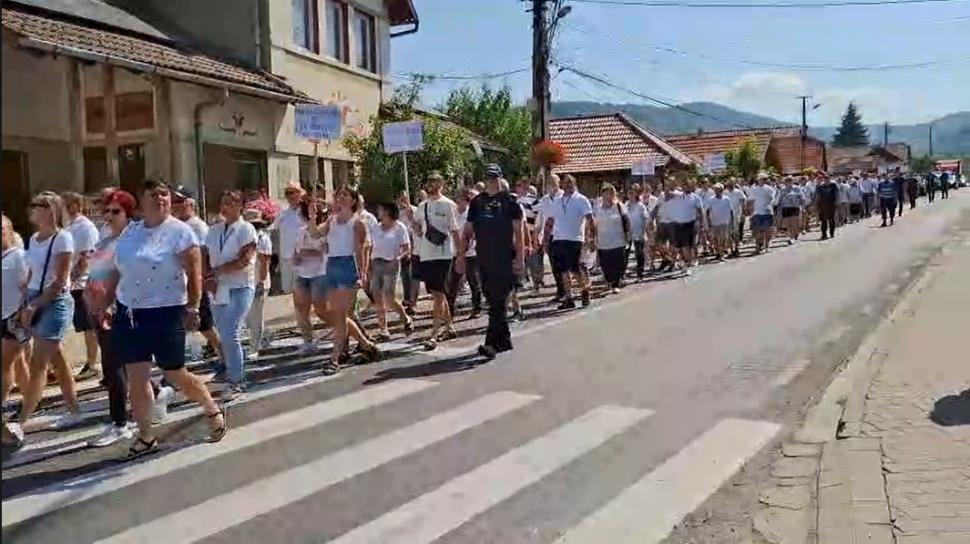 Sute de oameni au protestat la Praid: „Pentru noi, mina este centrul lumii” 986708