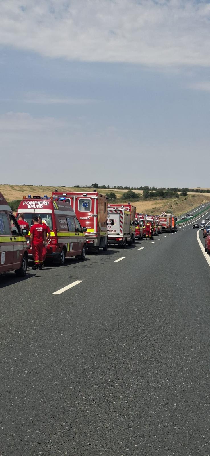 Carambol pe A2. A fost activat Planul Roșu de Intervenție. Imagini cu desfășurarea impresionantă de forțe 986811