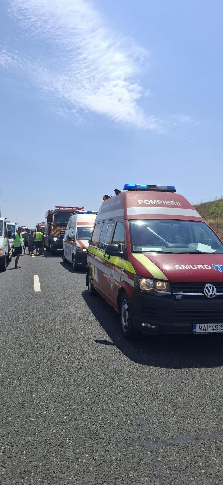 Carambol pe A2. A fost activat Planul Roșu de Intervenție. Imagini cu desfășurarea impresionantă de forțe 986812