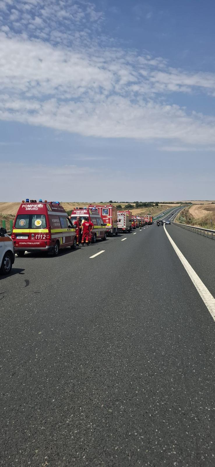 Carambol pe A2. A fost activat Planul Roșu de Intervenție. Imagini cu desfășurarea impresionantă de forțe 986813