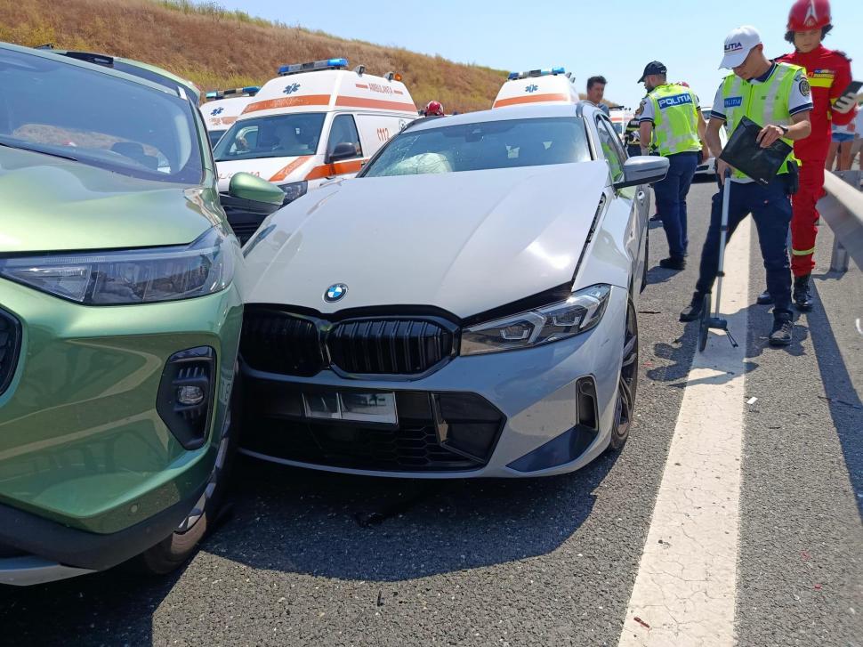 Carambol pe A2. A fost activat Planul Roșu de Intervenție. Imagini cu desfășurarea impresionantă de forțe 986815