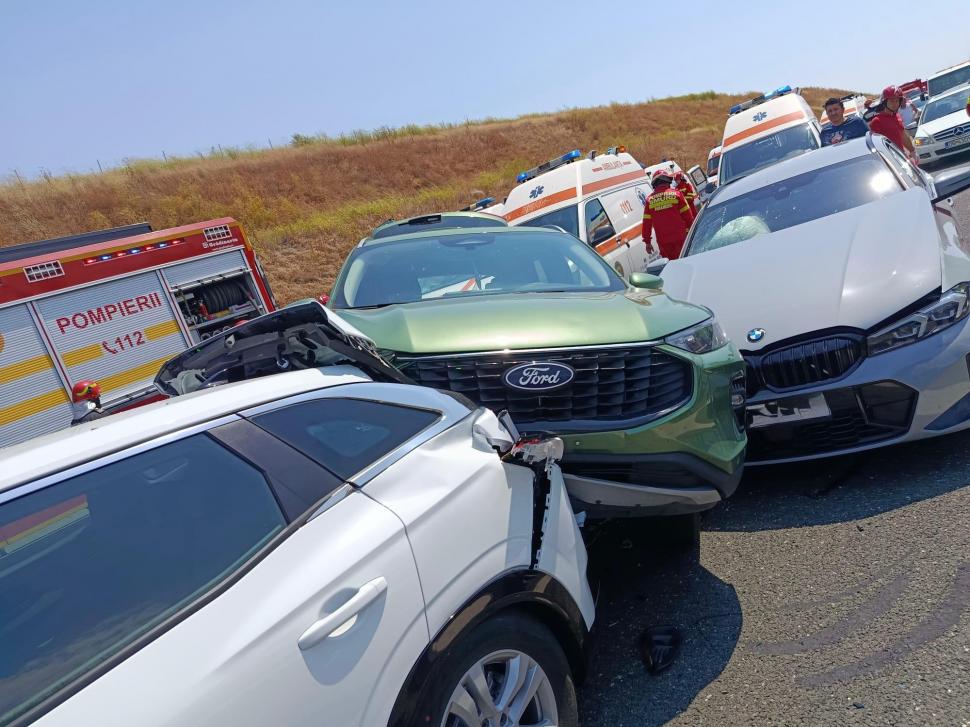Carambol pe A2. A fost activat Planul Roșu de Intervenție. Imagini cu desfășurarea impresionantă de forțe 986816